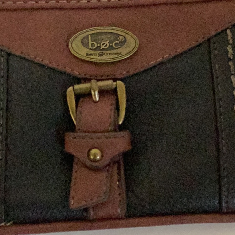 B.O.C Brown and black wristlet - Picture 2 of 5